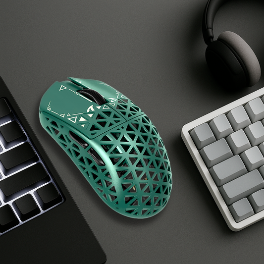 Souris Gaming Sans Fil - Fibre de Carbone 42000 DPI